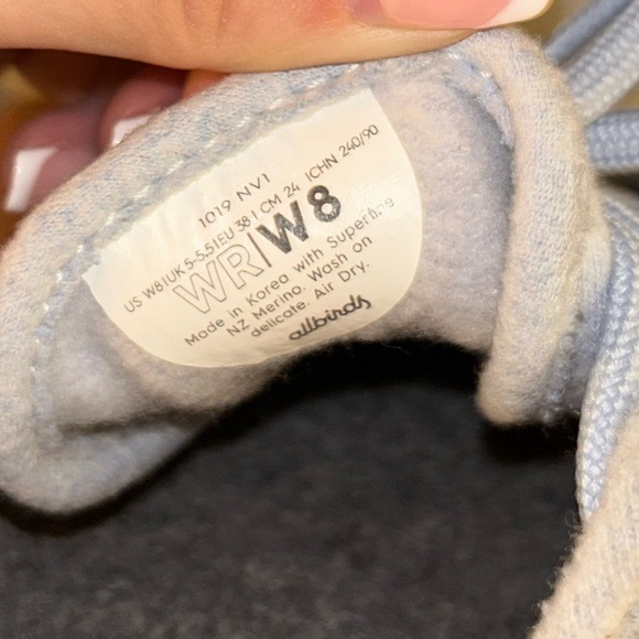 Allbirds | Light Blue Wool Runners | Size 8 - Picture 9 of 9